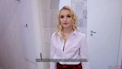 Budak kuliah ngora selingkuh kabogohna jeung sobatna | POV jeung mani jero pussy nya!